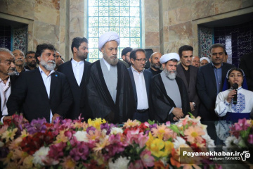 گلباران آرامگاه سعدی شیرازی
