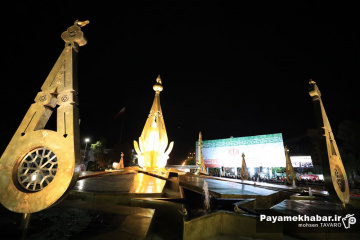 رونمایی از موشک قیام در تجمع مردمی میدان امام حسین (ع) شیراز