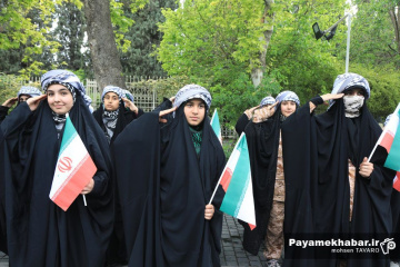 اجتماع بانوان و دختران جانفدای وطن در شیراز