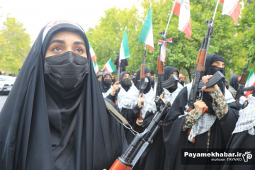 اجتماع بانوان و دختران جانفدای وطن در شیراز