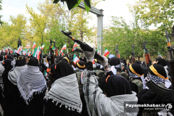 اجتماع بانوان و دختران جانفدای وطن در شیراز