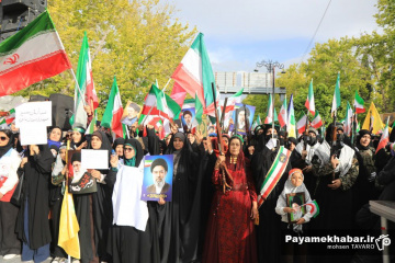 اجتماع بانوان و دختران جانفدای وطن در شیراز
