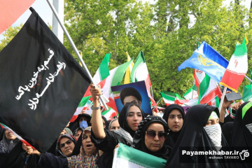 اجتماع بانوان و دختران جانفدای وطن در شیراز