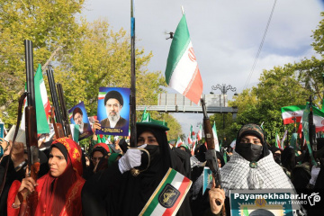 اجتماع بانوان و دختران جانفدای وطن در شیراز