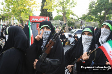 اجتماع بانوان و دختران جانفدای وطن در شیراز