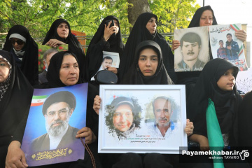 اجتماع بانوان و دختران جانفدای وطن در شیراز