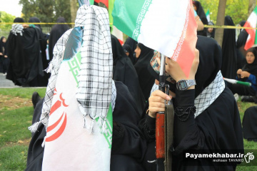 اجتماع بانوان و دختران جانفدای وطن در شیراز