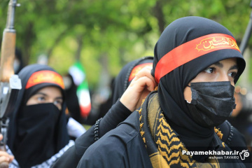 اجتماع بانوان و دختران جانفدای وطن در شیراز