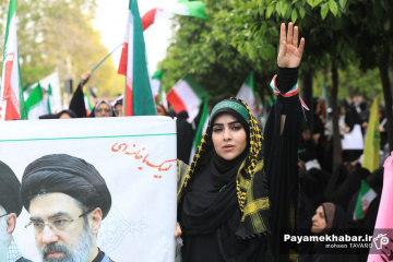 اجتماع بانوان و دختران جانفدای وطن در شیراز