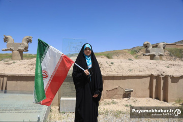 تجمع مردمی در مجموعه تخت جمشید