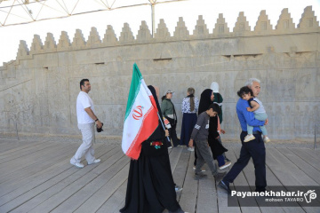 تجمع مردمی در مجموعه تخت جمشید