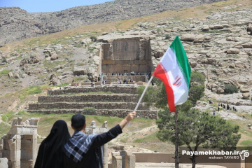 تجمع مردمی در مجموعه تخت جمشید