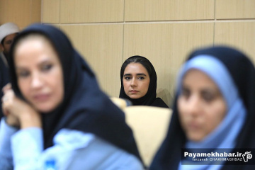 دیدار اصحاب رسانه با نماینده ولی فقیه در فارس