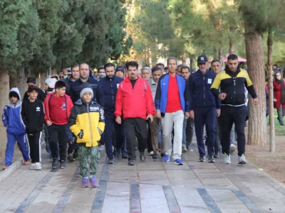 همایش پیاده روی خانوادگی در شیراز برگزار شد