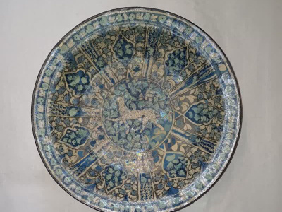حفاظت و مرمت ظرف سفالی (دیس) منقوش لعابدار دوره ایلخانی