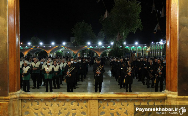 گزارش تصویری| مراسم لاله گردانی در حرم مطهر حضرت شاهچراغ (ع)