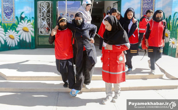 گزارش تصویری| مانور سراسری زلزله و ایمنی در مدارس فارس